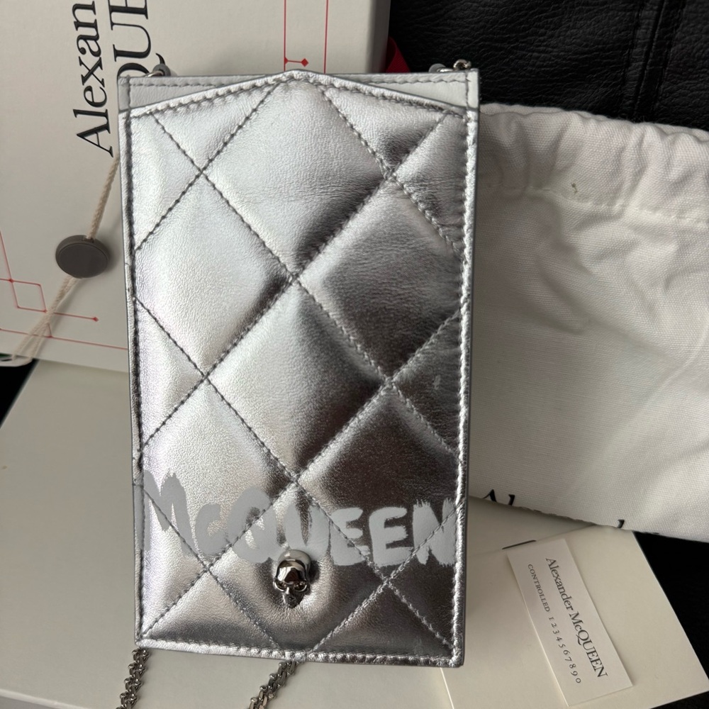 Alexander McQueen Quilted Metallic Silver Chain Shoulder Bag - Picture 10 of 13